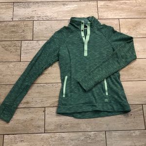 Avalanche Long Sleeve Pullover